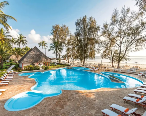 Zanzibar, Kiwengwa Beach Resort 4*